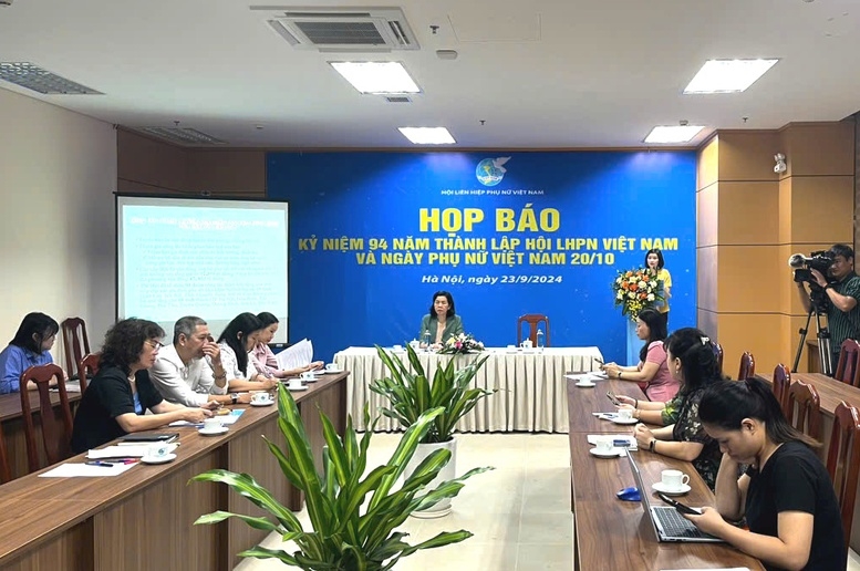 Toàn cảnh buổi họp báo