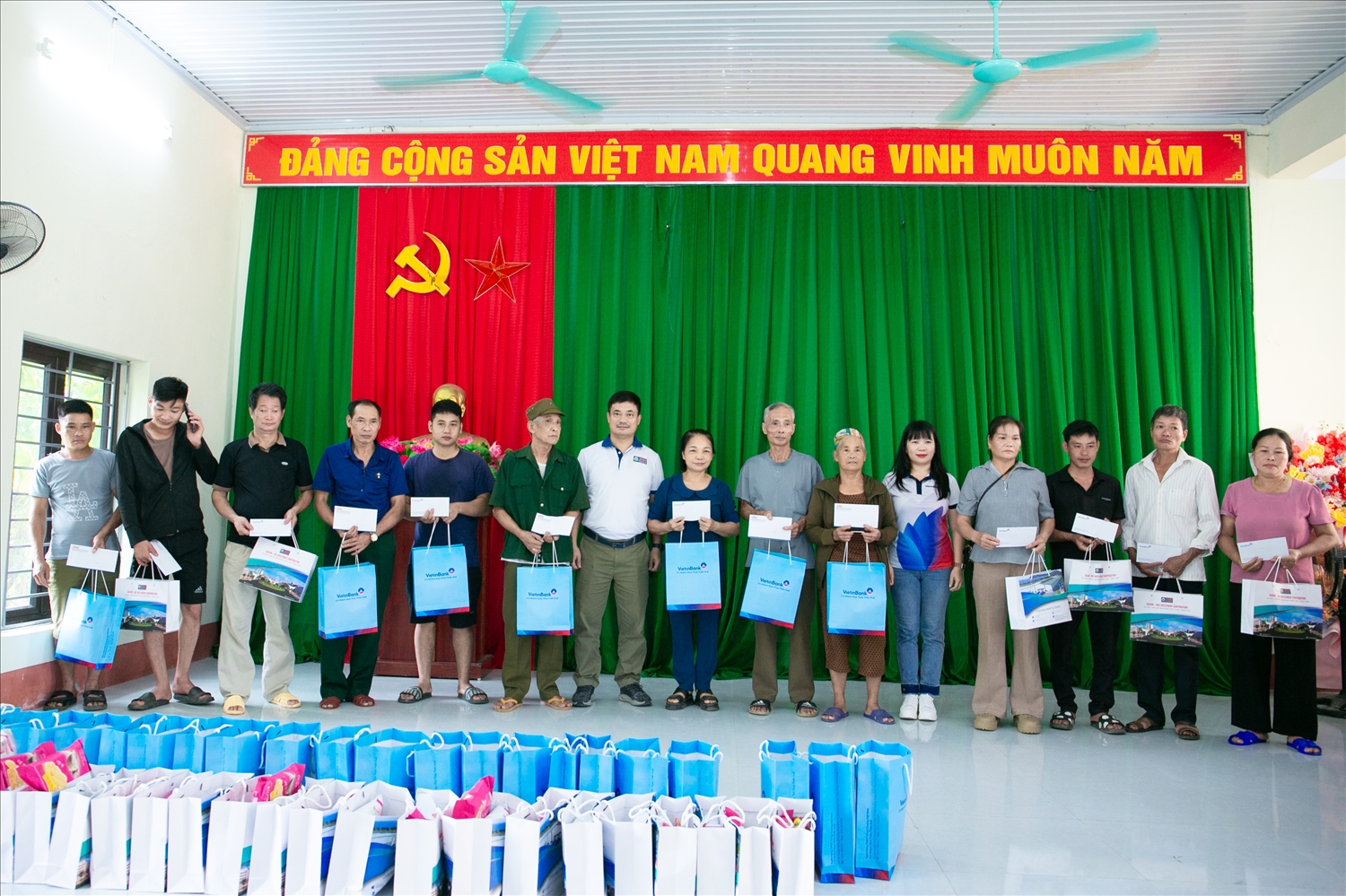 (TIN) Hà Giang: Tiếp lửa yêu thương cho người dân bị thiệt hại bởi thiên tai tại huyện Bắc Quang 2