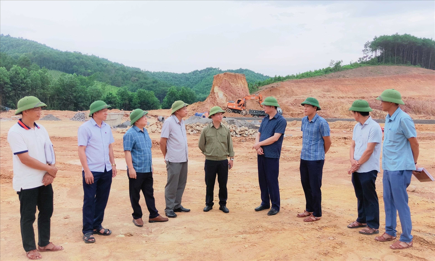 Đoàn công tác kiểm tra công tác phòng chống bão số 3 tại một dự án, công trình trên địa bàn các xã của huyện Ba Chẽ