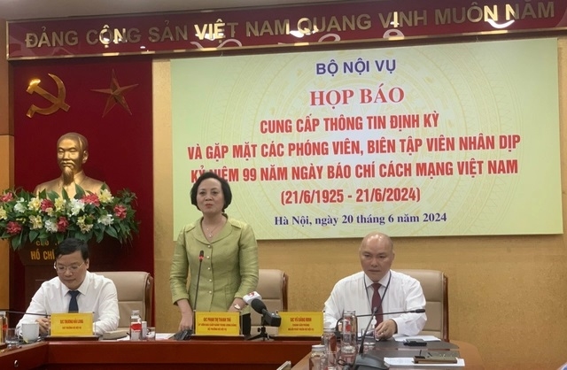 Bộ trưởng Bộ Nội vụ Phạm Thị Thanh Trà phát biểu tại họp báo
