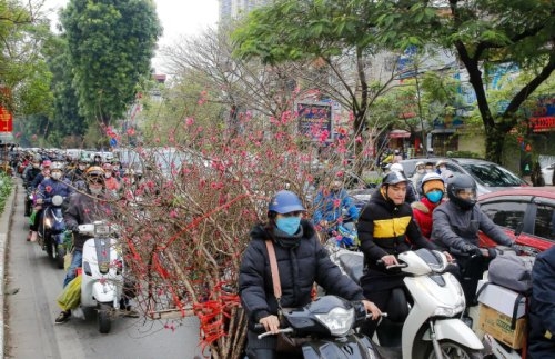 Thủ tướng Chính phủ yêu cầu tăng cường bảo đảm trật tự, an toàn giao thông dịp Tết Nguyên đán Ất Tỵ và Lễ hội xuân 2025.