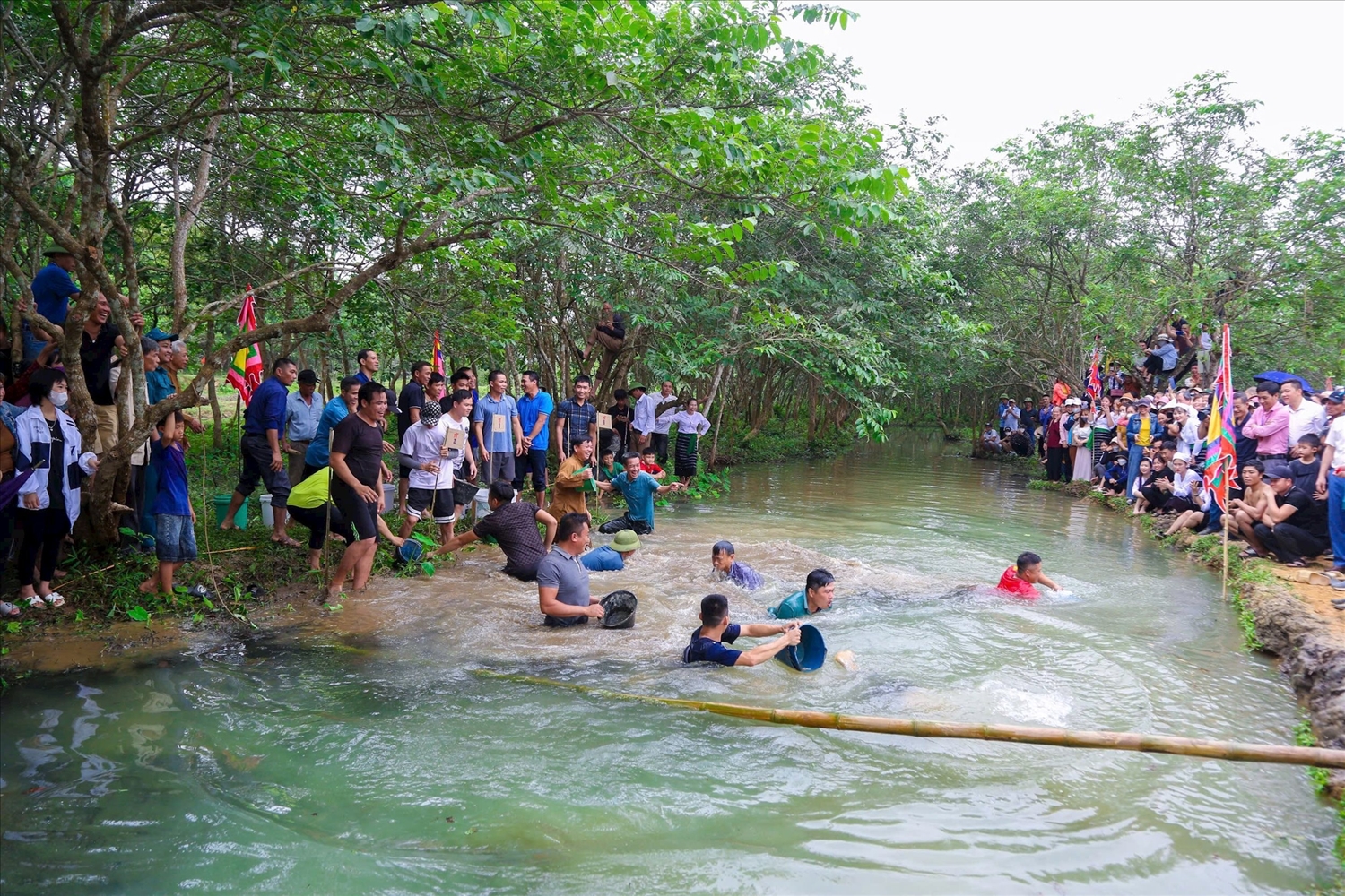 Lễ hội bốc mó của dân tộc Thổ ở xóm Mo Mới, xã Nghĩa Xuân, huyện Quỳ Hợp - ảnh Đình Tuyên