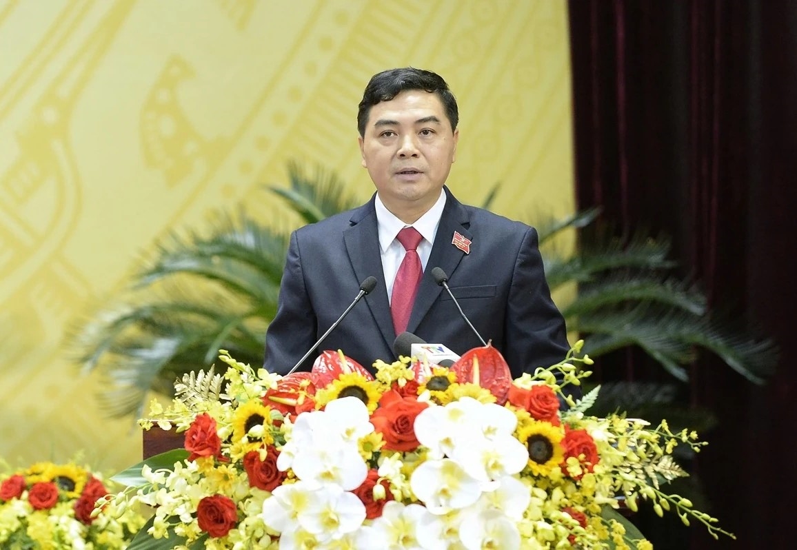 Ông Nguyễn Hoài Anh, Chủ tịch UBND tỉnh Thanh Hóa trình bày báo cáo kiểm điểm công tác lãnh đạo, chỉ đạo của Ban Chấp hành Đảng bộ tỉnh khóa XIX, nhiệm kỳ 2020-2025.