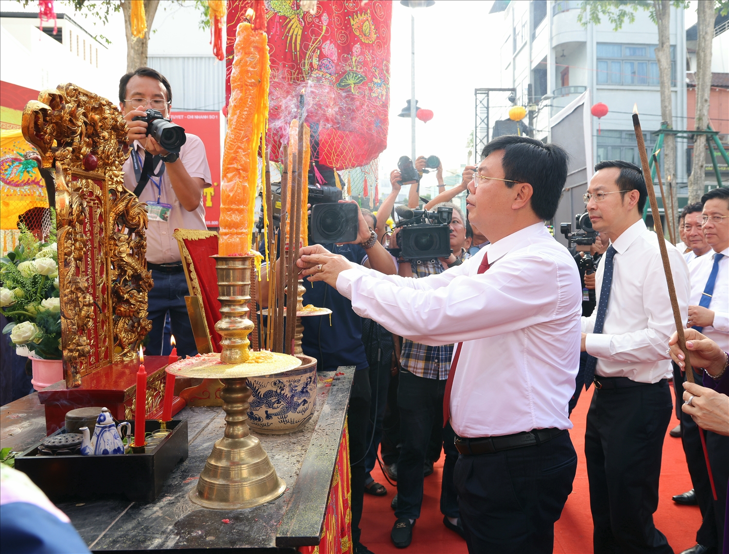 Lãnh đạo tỉnh An Giang thành kính dâng hương tưởng niệm, tri ân công đức Anh hùng dân tộc Nguyễn Trung Trực