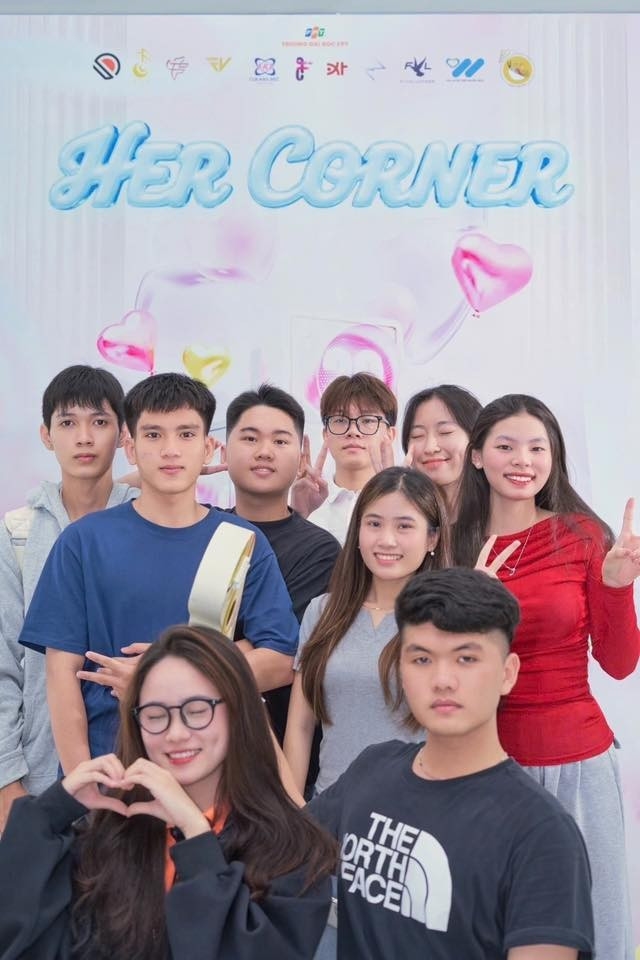 Her Corner - vừa là không gian để các bạn sinh viên check-in, lưu giữ kỷ niệm vừa lan tỏa năng lượng tích cực và sự yêu thương dành cho phụ nữ