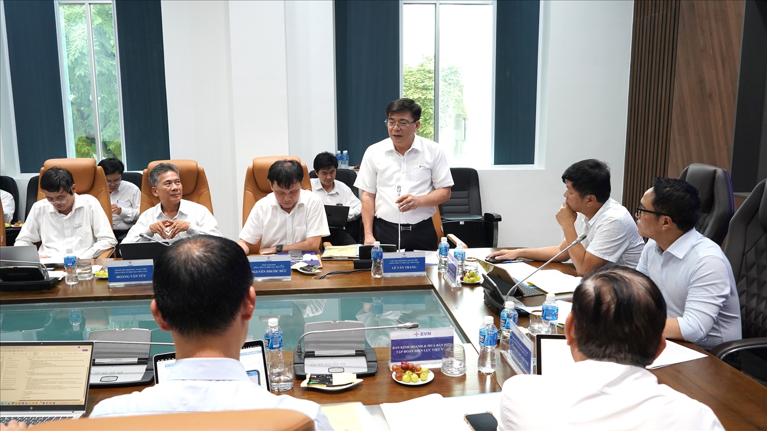 Ông Lê Văn Trang , Chủ tịch HĐTV EVNSPC phát biểu tại buổi làm việc