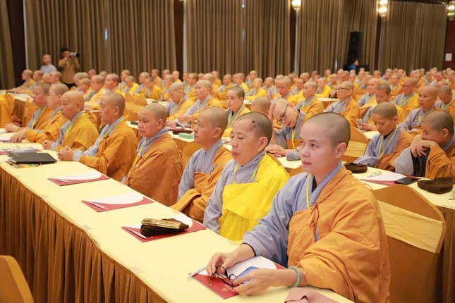 Các chư Ni tham gia khóa bồi dưỡng.(ảnh Trung Thắng) Các chư Ni tham gia khóa bồi dưỡng.(ảnh Trung Thắng)