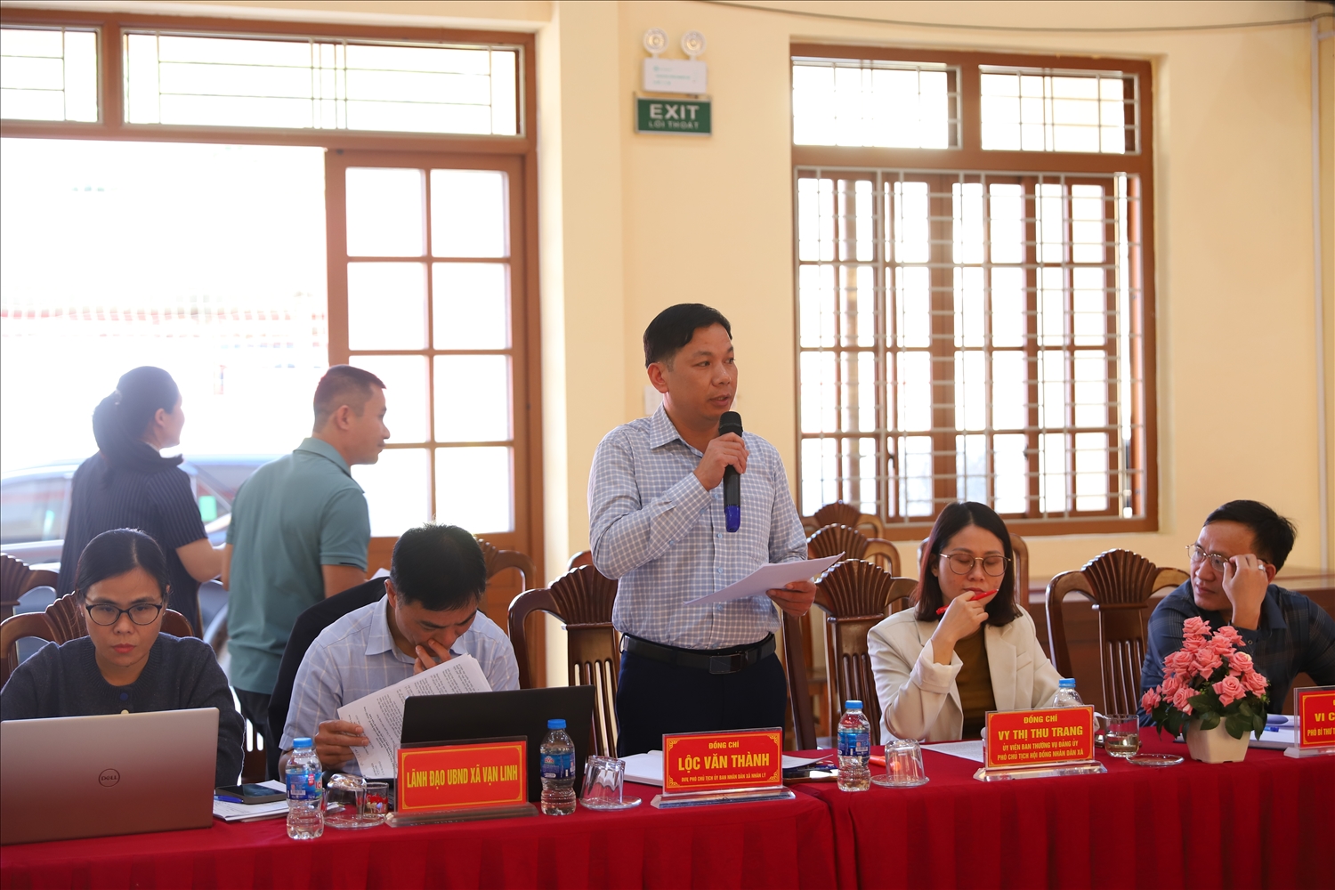 Đại diên các xã phát biểu ý kiến tại buổi kiểm tra Đại diên các xã phát biểu ý kiến tại buổi kiểm tra