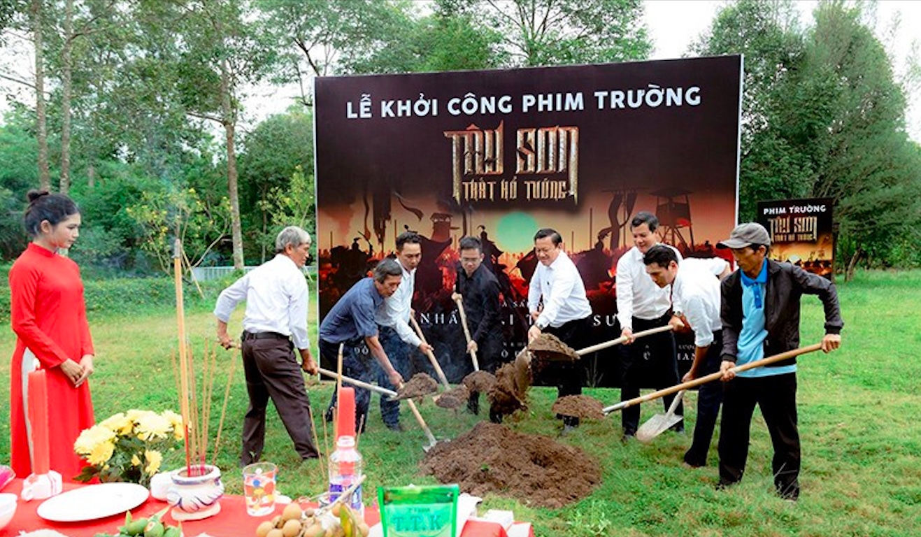 Lễ khởi công phim trường. (Ảnh: T.N) Lễ khởi công phim trường. (Ảnh: T.N)