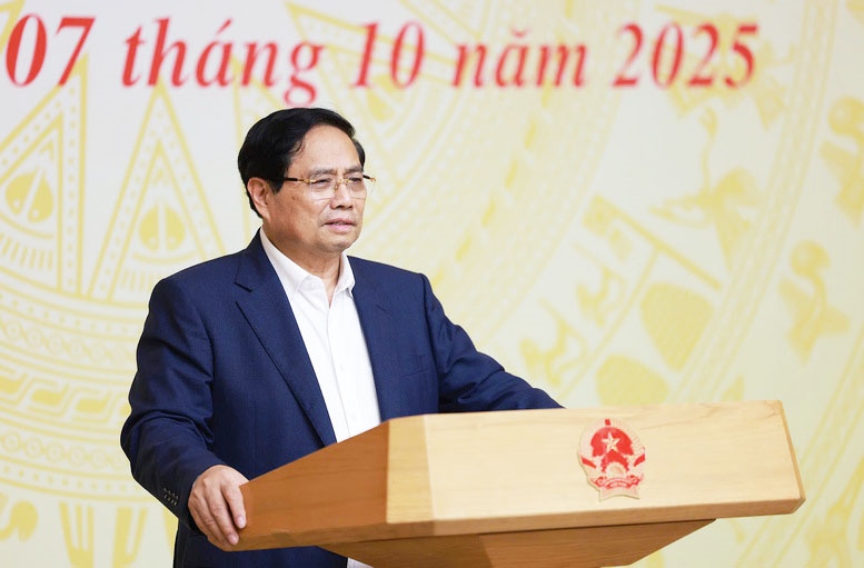 Thủ tướng đánh giá cao tinh thần làm việc nghiêm túc của các bộ, ngành, địa phương trong thúc đẩy, tháo gỡ ""thẻ vàng" IUU- Ảnh: VGP/Nhật Bắc
