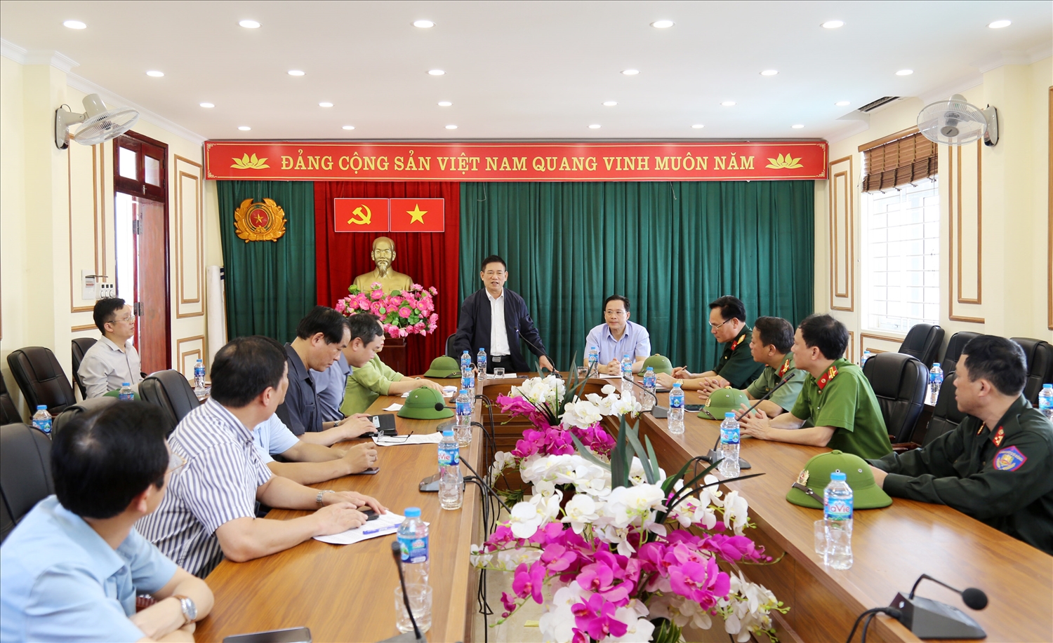 Phó Thủ tướng Chính phủ Hồ Đức Phớc cùng đoàn công tác kiểm tra công tác ứng phó, khắc phục mưa lũ trên địa bàn tỉnh Lạng Sơn