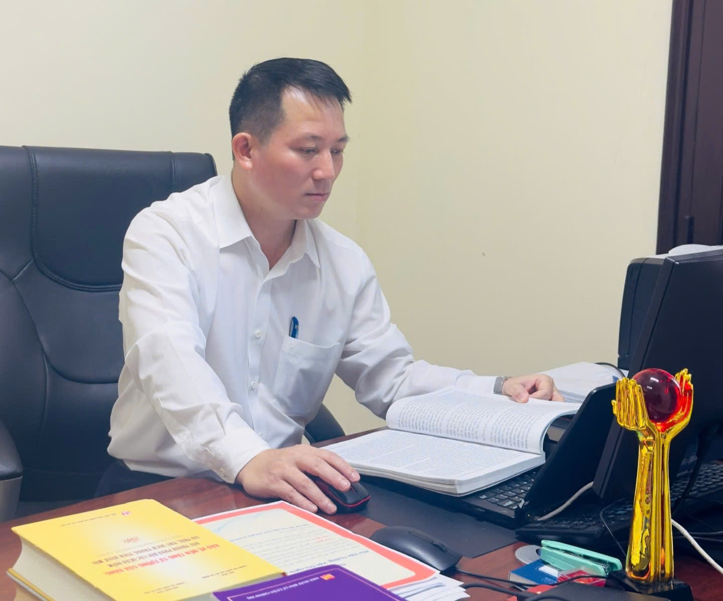 TS Nguyễn Anh Tuấn - Phó Viện trưởng Viện Chủ nghĩa xã hội khoa học, Học viện Chính trị quốc gia Hồ Chí Minh