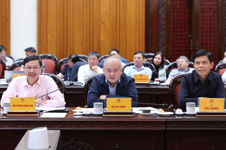 Lãnh đạo các bộ, ngành tham dự cuộc họp - Ảnh: VGP/Nhật Bắc