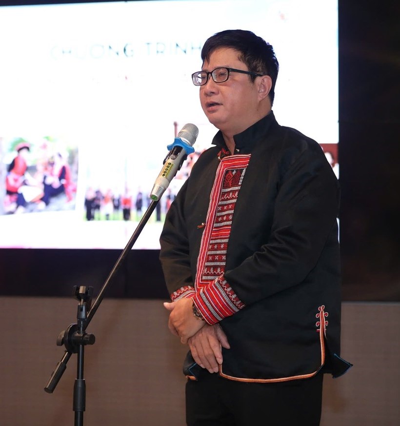 Ts. Bàn Tuấn Năng, Trưởng ban đại diện nhóm “Người Dao Việt Nam - Gắn kết từ bản sắc” cho rằng, những câu chuyện điển hình từ các sinh viên khóa trước chia sẻ lại hôm nay cũng là cách chúng tôi 