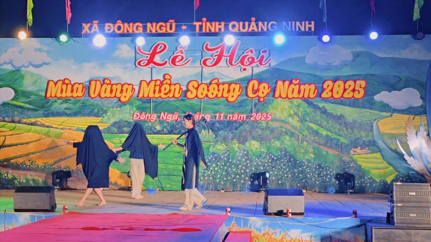 Nhiều tiết mục độc đáo diễn ra trong lễ khai mạc