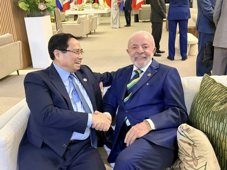 Thủ tướng Phạm Minh Chính và Tổng thống Brazil Lula da Silva - Ảnh: VGP
