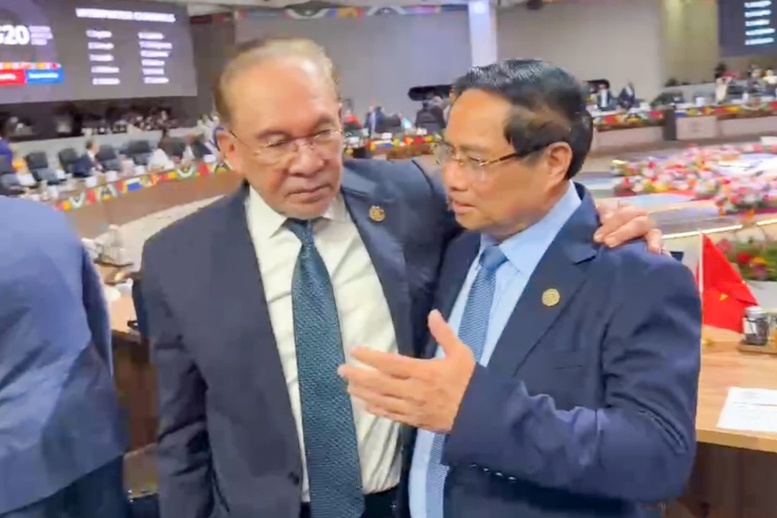 Thủ tướng Phạm Minh Chính và Thủ tướng Malaysia Anwar Ibrahim - Ảnh: VGP