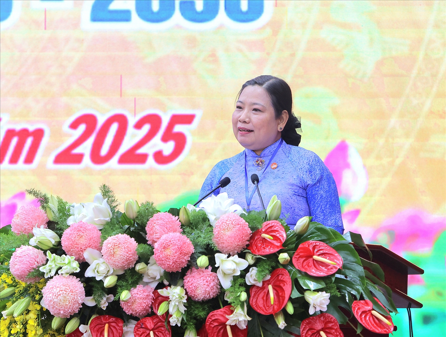  Bà Hồ Thị Cẩm Đào, Phó Bí thư Thành ủy, Chủ tịch Ủy ban MTTQ Việt Nam TP. Cần Thơ phát biểu khai mạc Đại hội