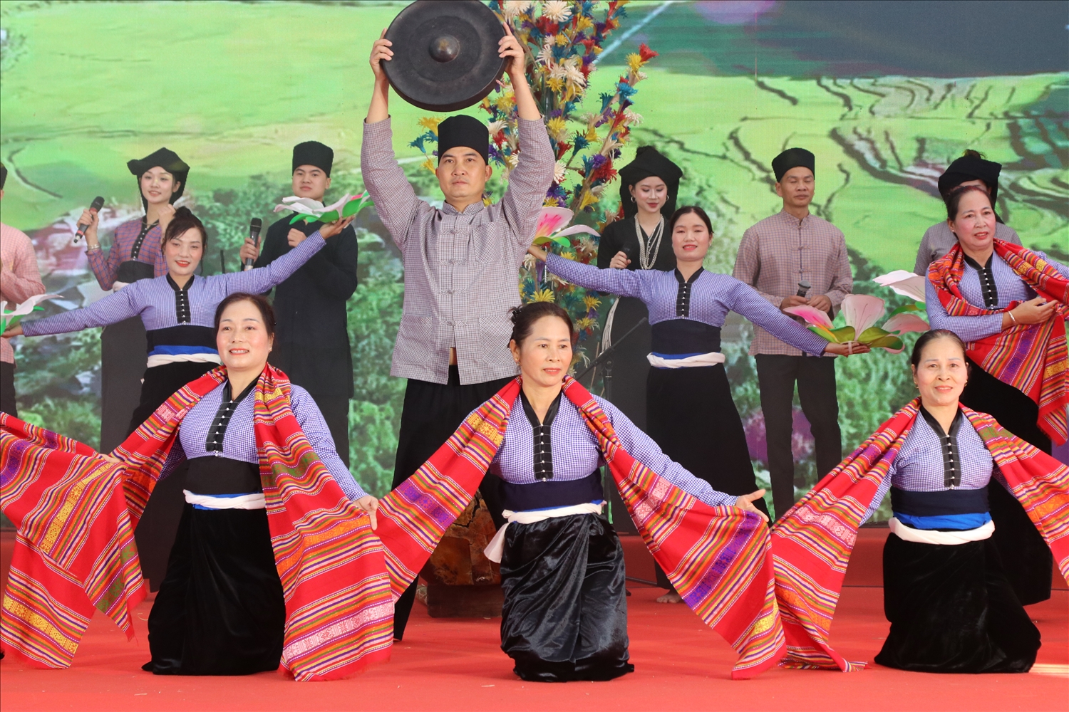 Không gian lễ hội tái hiện sinh động đời sống, phong tục và tinh thần cộng đồng của người Mường