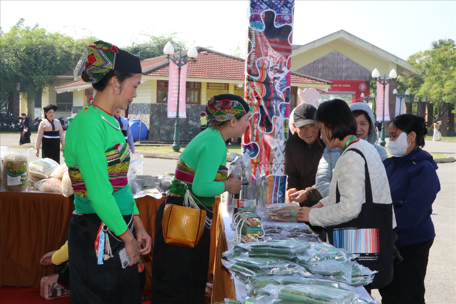 TIN ẢNH-Ấn tượng Ngày hội văn hoá Mường ở ngôi nhà chung 10