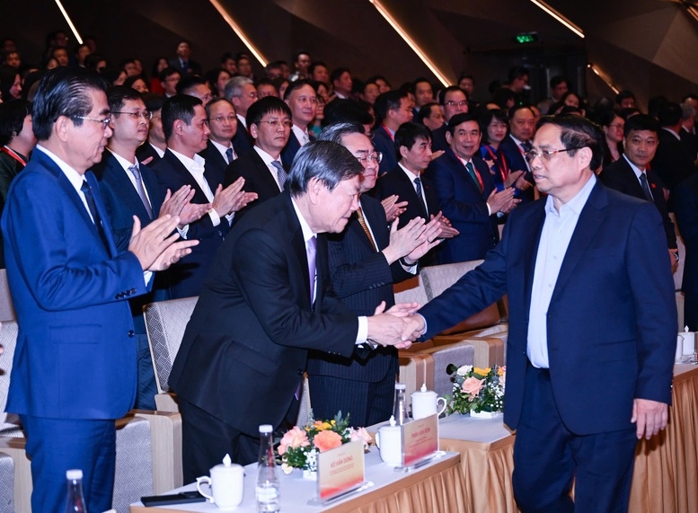 Thủ tướng Phạm Minh Chính dự Đại hội thi đua yêu nước ngành Ngân hàng lần thứ IX (2025-2030) do Ngân hàng Nhà nước tổ chức - Ảnh: VGP/Nhật Bắc