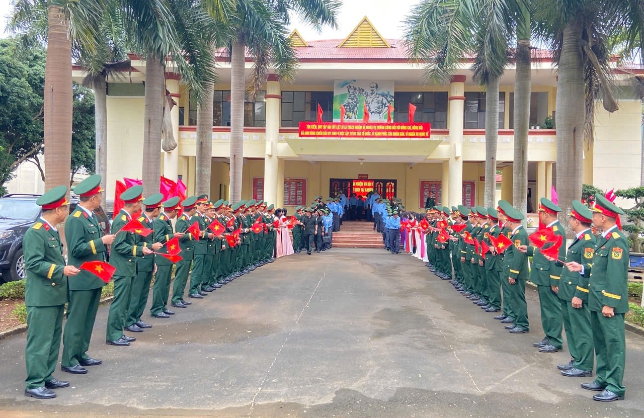 Đội K51 lên đường thực hiện nhiệm vụ tìm kiếm, quy tập hài cốt liệt sĩ hy sinh tại Campuchia