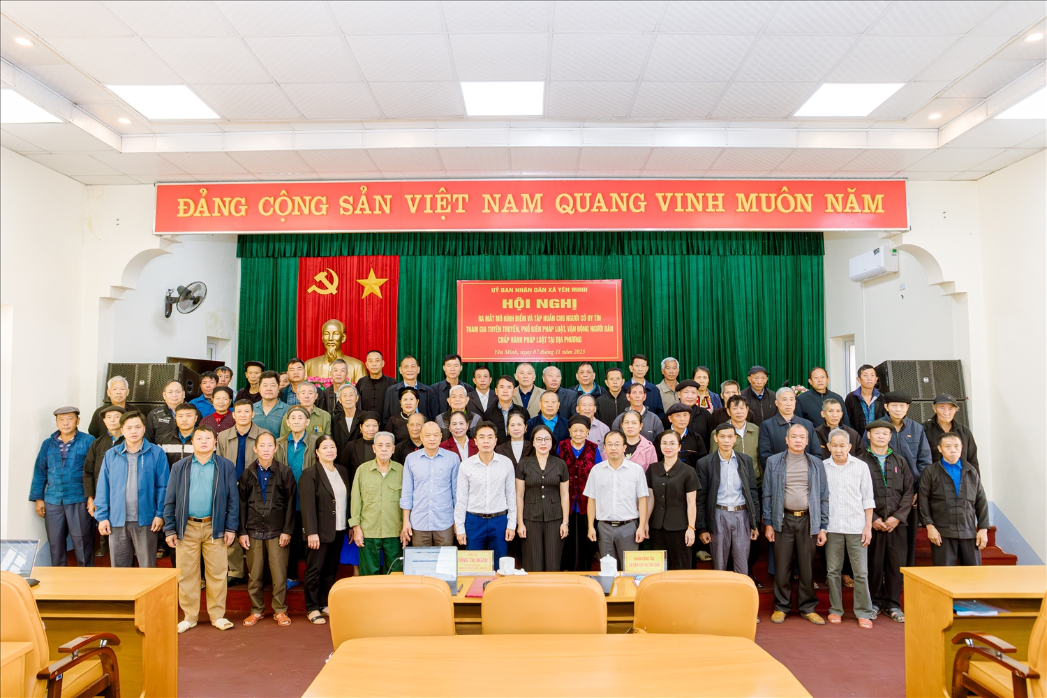 Người có uy tín xã Yên Minh, tỉnh Tuyên Quang tham gia mô hình điểm: Người có uy tín tham gia tuyên truyền, phổ biến pháp luật; vận động người dân chấp hành pháp luật tại địa phương