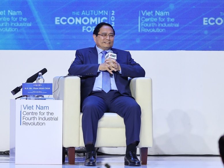 Thủ tướng chia sẻ về những yếu tố định hình Việt Nam trong kỷ nguyên vươn mình - Ảnh: VGP/Nhật Bắc