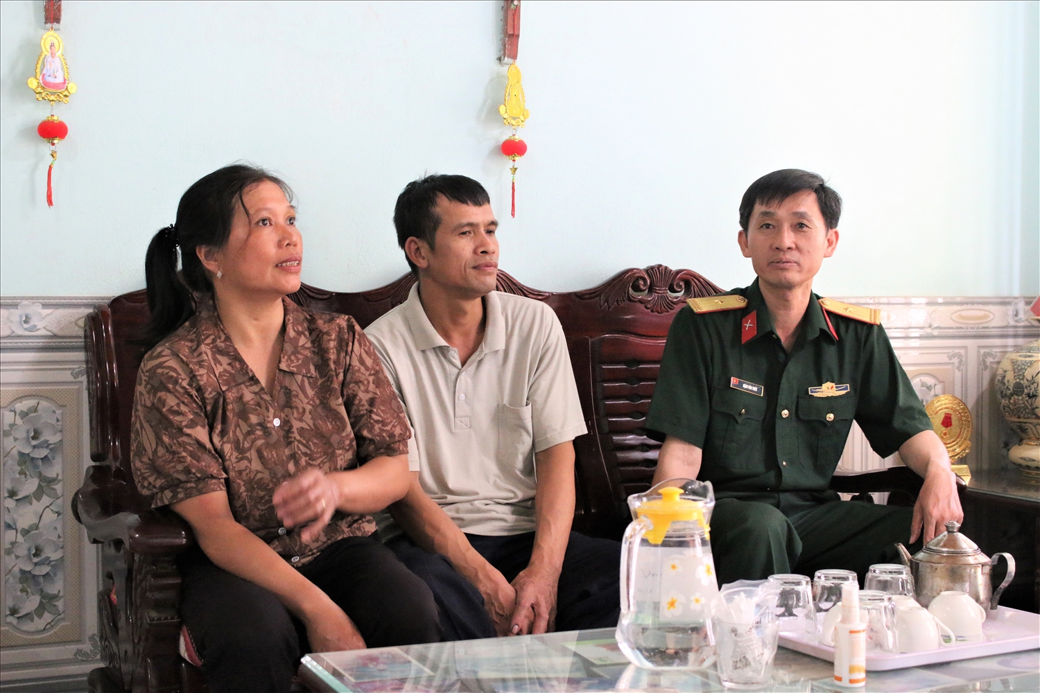 Từ khi kết nghĩa các hộ gia đình đã xem như anh em ruột thịt. (Ảnh: Ngọc Chí)