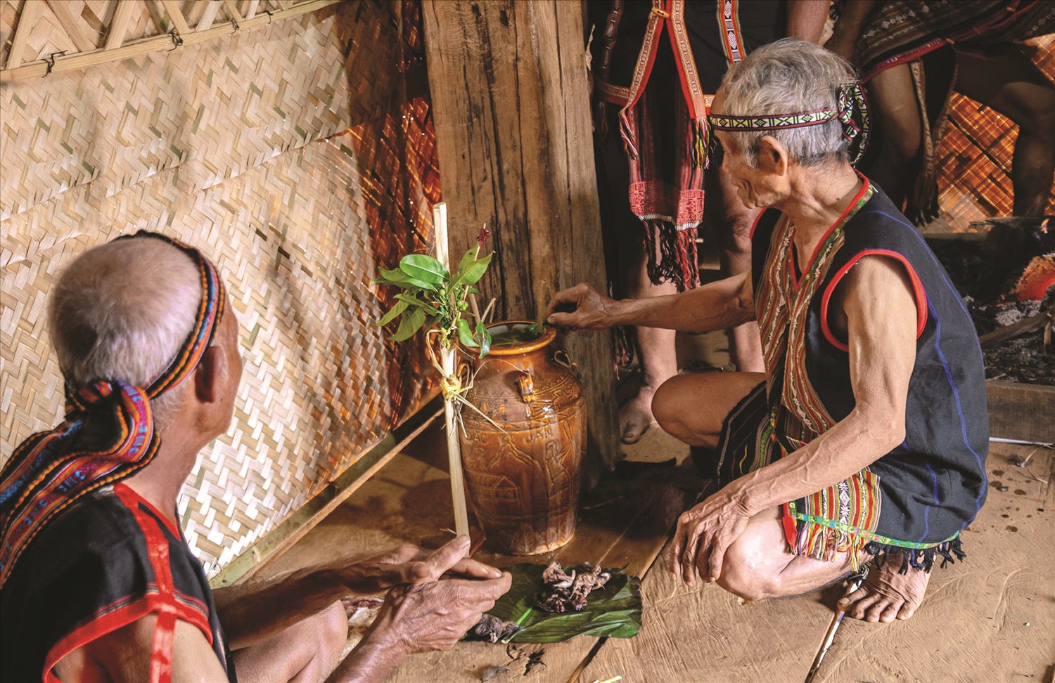 Già Rơ Châm Hup cất tiếng Gia Rai gửi tới các vị thần linh