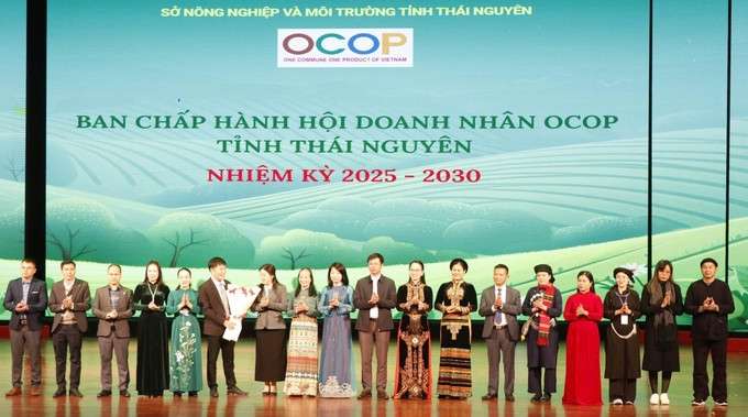 Dịp này, Hội Doanh nhân OCOP tỉnh Thái Nguyên cũng ra mắt ban chấp hành nhiệm kỳ 2025 - 2030