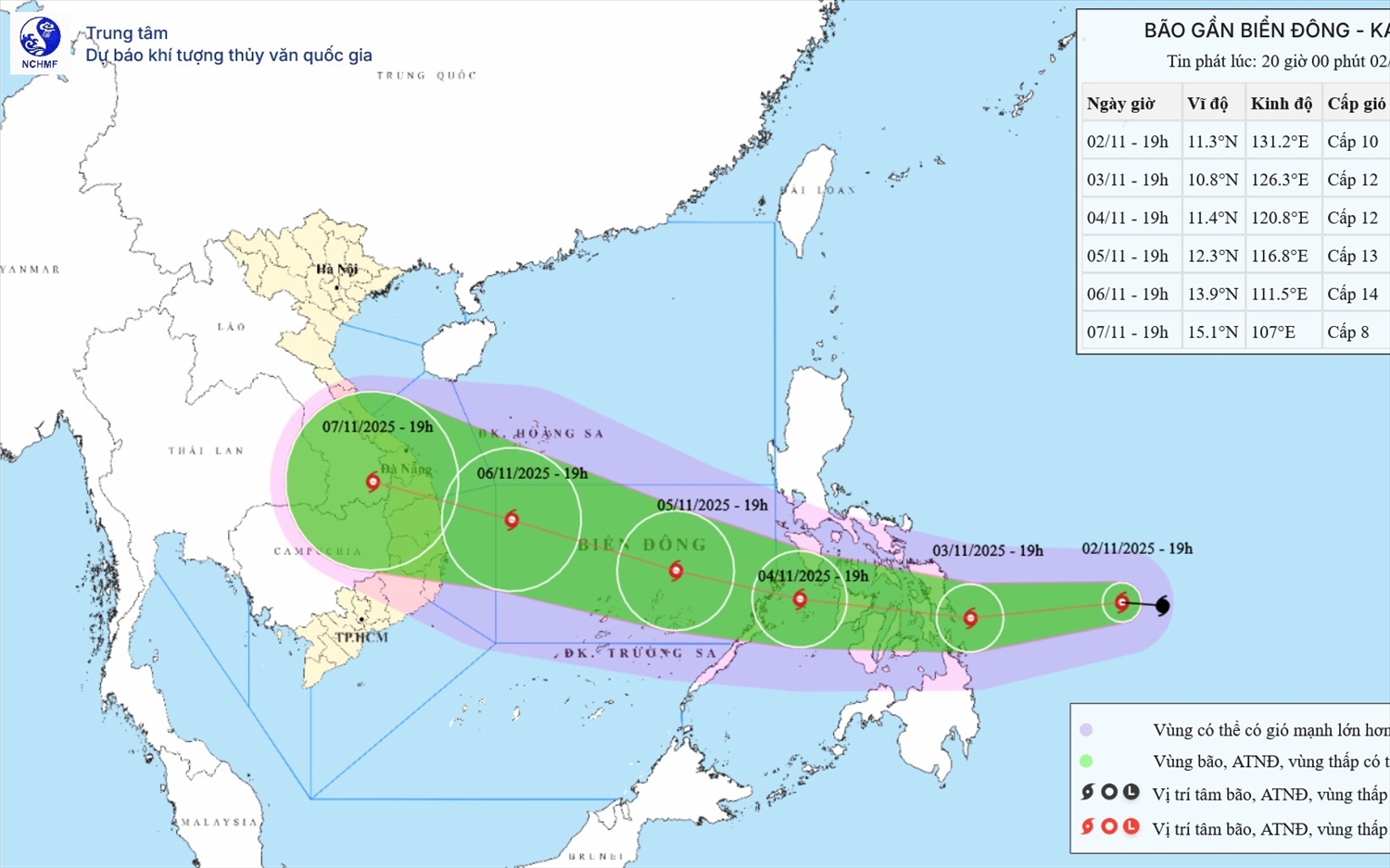 Bãi Kalmaegi đang có xu hướng mạnh lên trước khi vào biển Đông