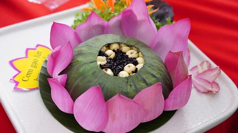 Các món làm từ sen được trình bày bắt mắt (Ảnh: Ban Tổ chức)