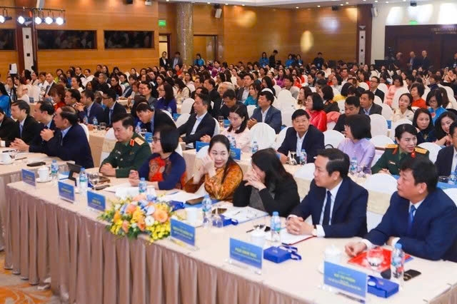 Các đại biểu tham dự Hội nghị