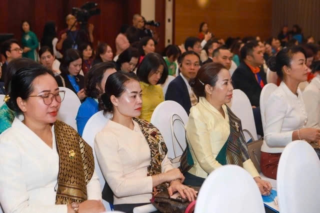 Tại Hội nghị đã biểu dương, khen thưởng, tôn vinh 61 tập thể, 84 cá nhân phụ nữ có thành tích xuất sắc trong khởi nghiệp, hỗ trợ phụ nữ khởi nghiệp thành công và 50 hợp tác xã do phụ nữ tham gia quản lý tiêu biểu trong hoạt động sản xuất kinh doanh