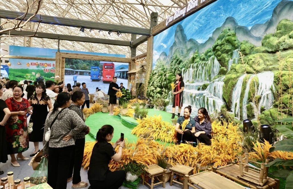 Hội chợ mùa Thu lần thứ Nhất - năm 2025 cũng là điểm hẹn giao lưu văn hóa, du lịch (Ảnh: Quốc Việt)