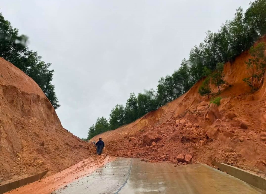Nhiều khu vực trên địa bàn tỉnh Gia Lai có nguy cơ sạt lở cao khi bão Kalmaegi vào đất liền. (Ảnh: T.N)