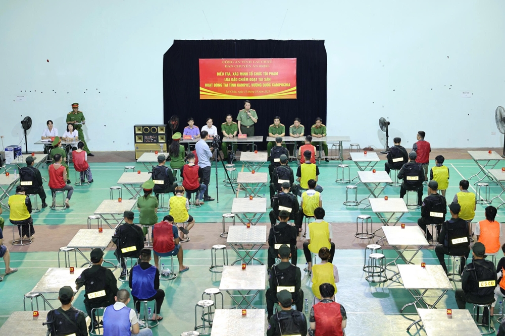 Toàn cảnh buổi điều tra, xác minh tổ chức tội phạm chiều 31.10