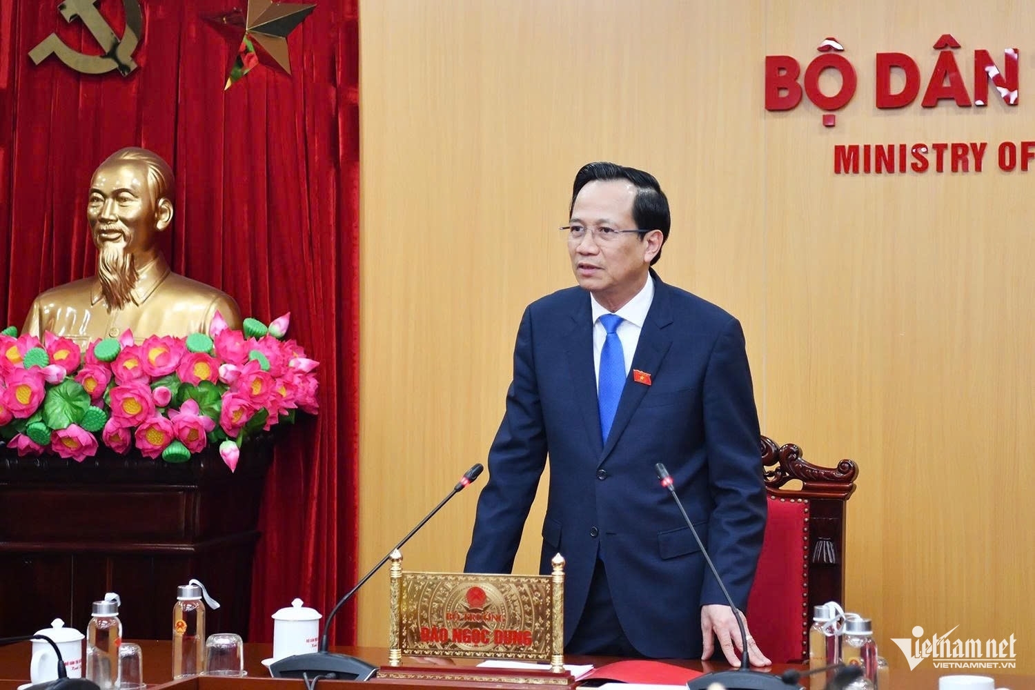 Bộ trưởng Bộ Dân tộc và Tôn giáo Đào Ngọc Dung phát biểu chúc mừng giao nhiệm vụ cho các nhân sự được bổ nhiệm. 