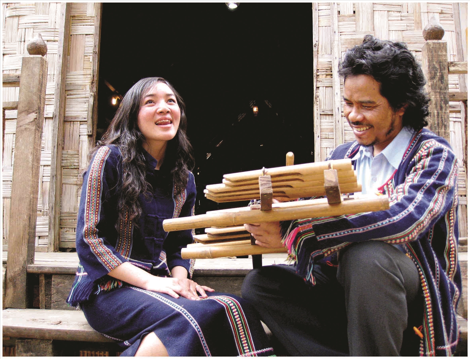 Âm sắc nhạc cụ truyền thống Cơ Ho – thanh âm kết nối quá khứ và hiện tại trong dòng chảy văn hóa Tây Nguyên. Ảnh Hà Hữu Nết