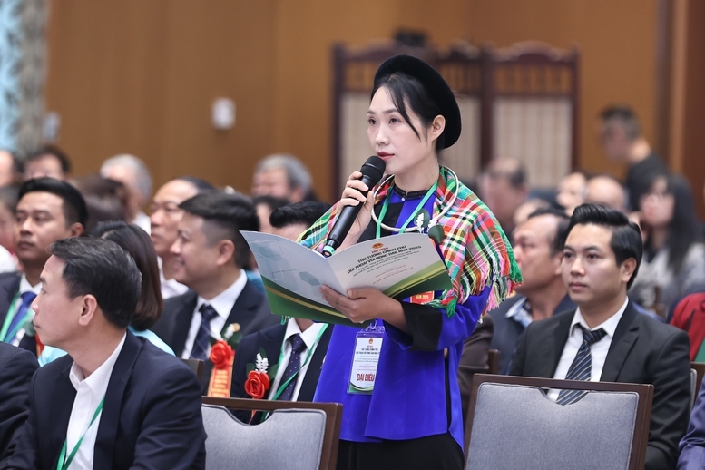 Đại biểu nông dân nêu đề xuất tại Hội nghị - Ảnh: VGP/Nhật Bắc