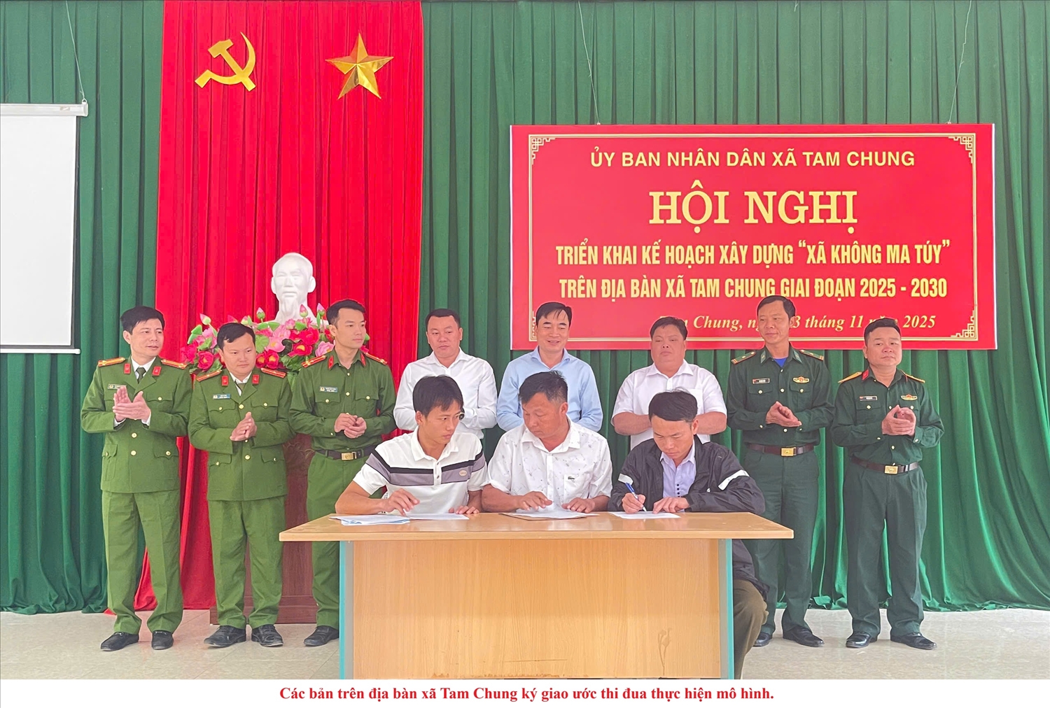 Tam Chung đẩy mạnh công tác tuyên truyền về phòng, chống ma túy; các đoàn thể và các bản đã ký cam kết xây dựng xã Tam Lư không ma túy giai đoạn 2025–2030.