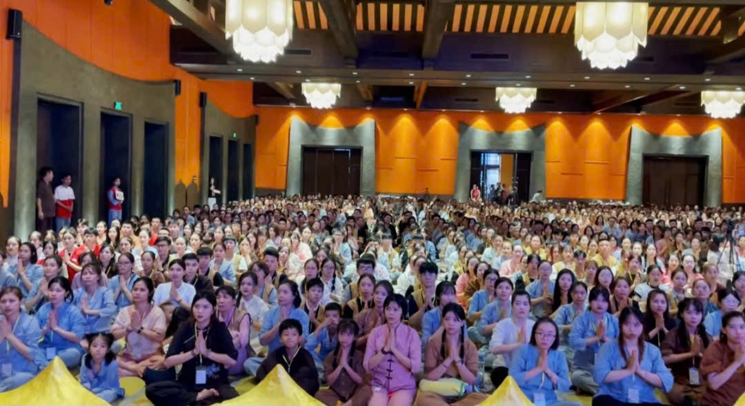 Khóa tu Yên Tử thu hút hàng nghìn phật tử tham gia