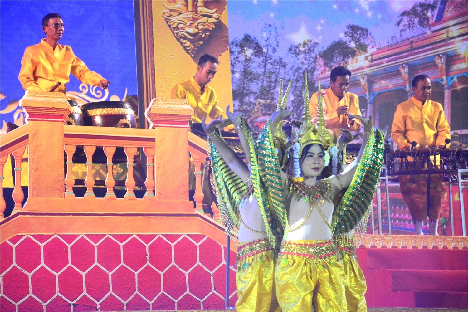 Bảo tồn và phát huy giá trị văn hóa của đồng bào DTTS là "nền tảng" để đưa Cần Thơ ra thế giới