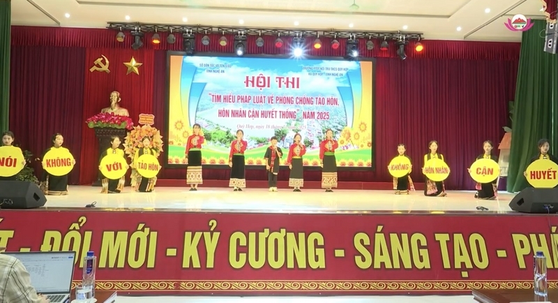 Hội thi tìm hiểu pháp luật về tảo hôn ở xã Quỳ Hợp