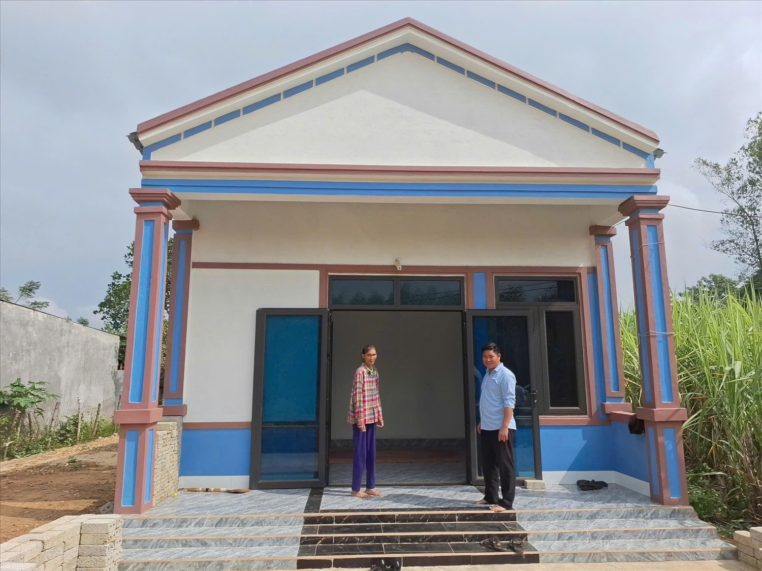 Việc hoàn thành mục tiêu xóa nhà tạm, nhà dột nát giúp hàng ngàn hộ gia đình có hoàn cảnh khó khăn về nhà ở tại Nghệ An có điều kiện được an cư (Ảnh: Phạm Tiến) 