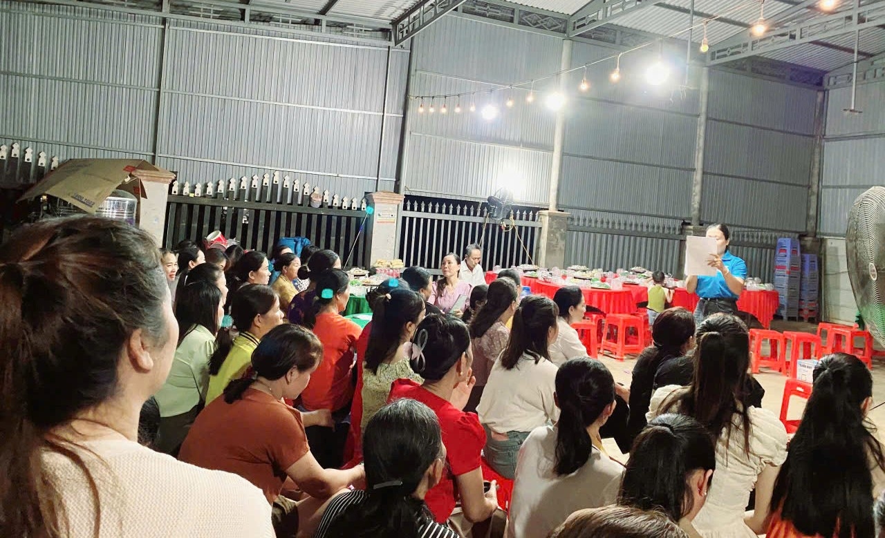 Các cấp Hội LHPN tỉnh Đắk Lắk thường xuyên tổ chức truyền thông tại các thôn buôn