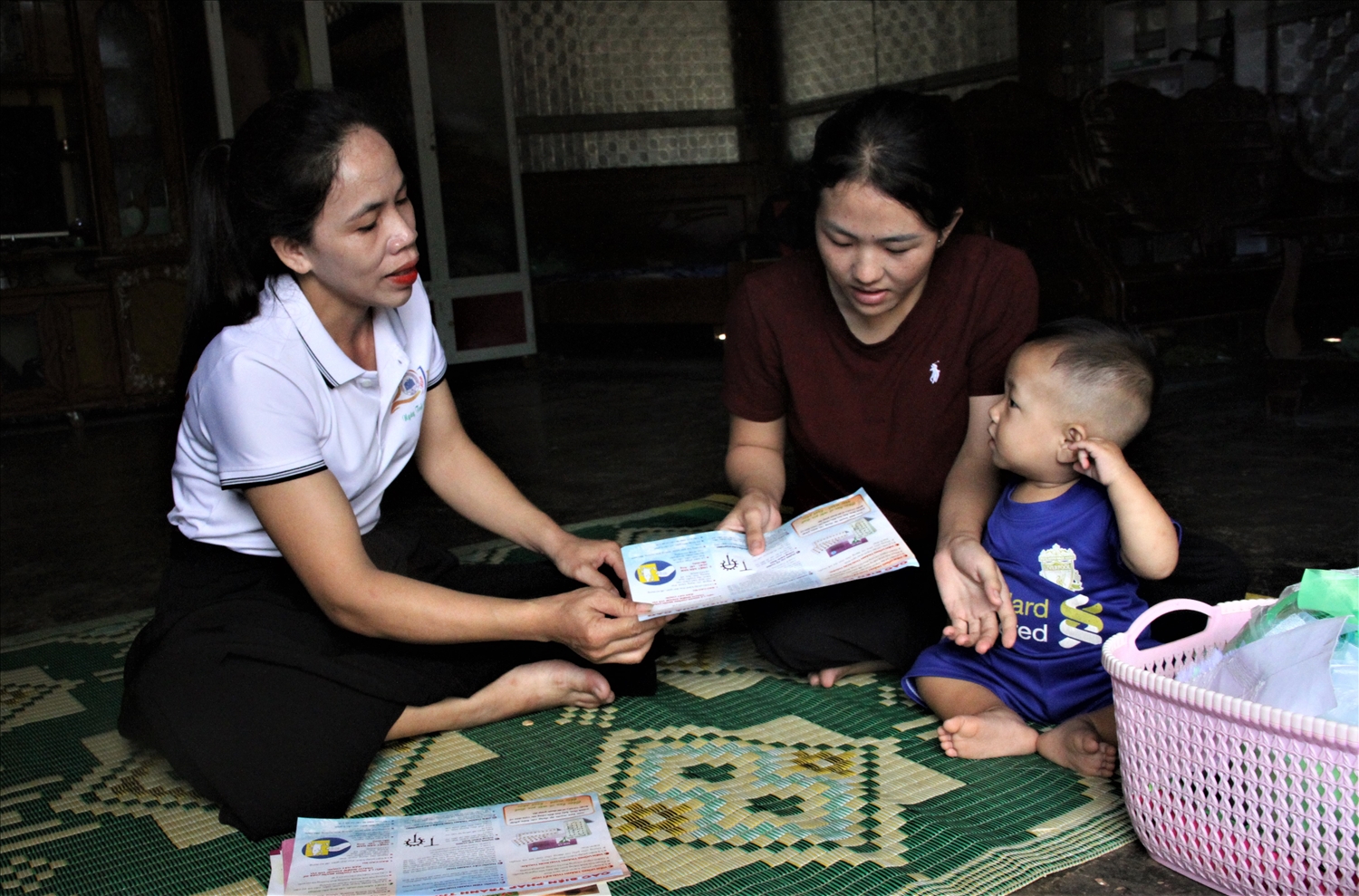 Không ít trường hợp lấy chồng rồi sinh con khi tuổi vị thành niên