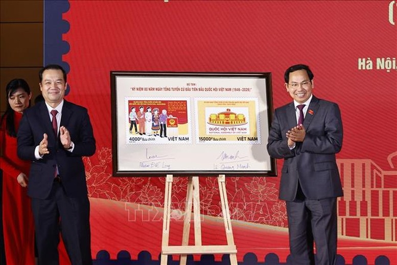 Lễ phát hành bộ tem bưu chính kỷ niệm 80 năm Quốc hội Việt Nam- Ảnh: Doãn Tấn/TTXVN