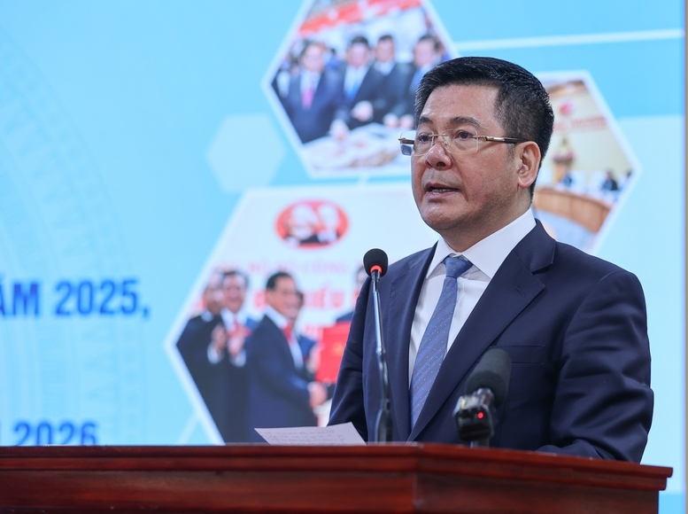 Bộ trưởng Bộ Công Thương Nguyễn Hồng Diên phát biểu tại Hội nghị - Ảnh: VGP/Nhật Bắc